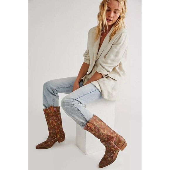 NEW WE THE FREE PEOPLE Sz 37 MONTAGE PRINTED TALL BOOTS - Picture 1 of 7